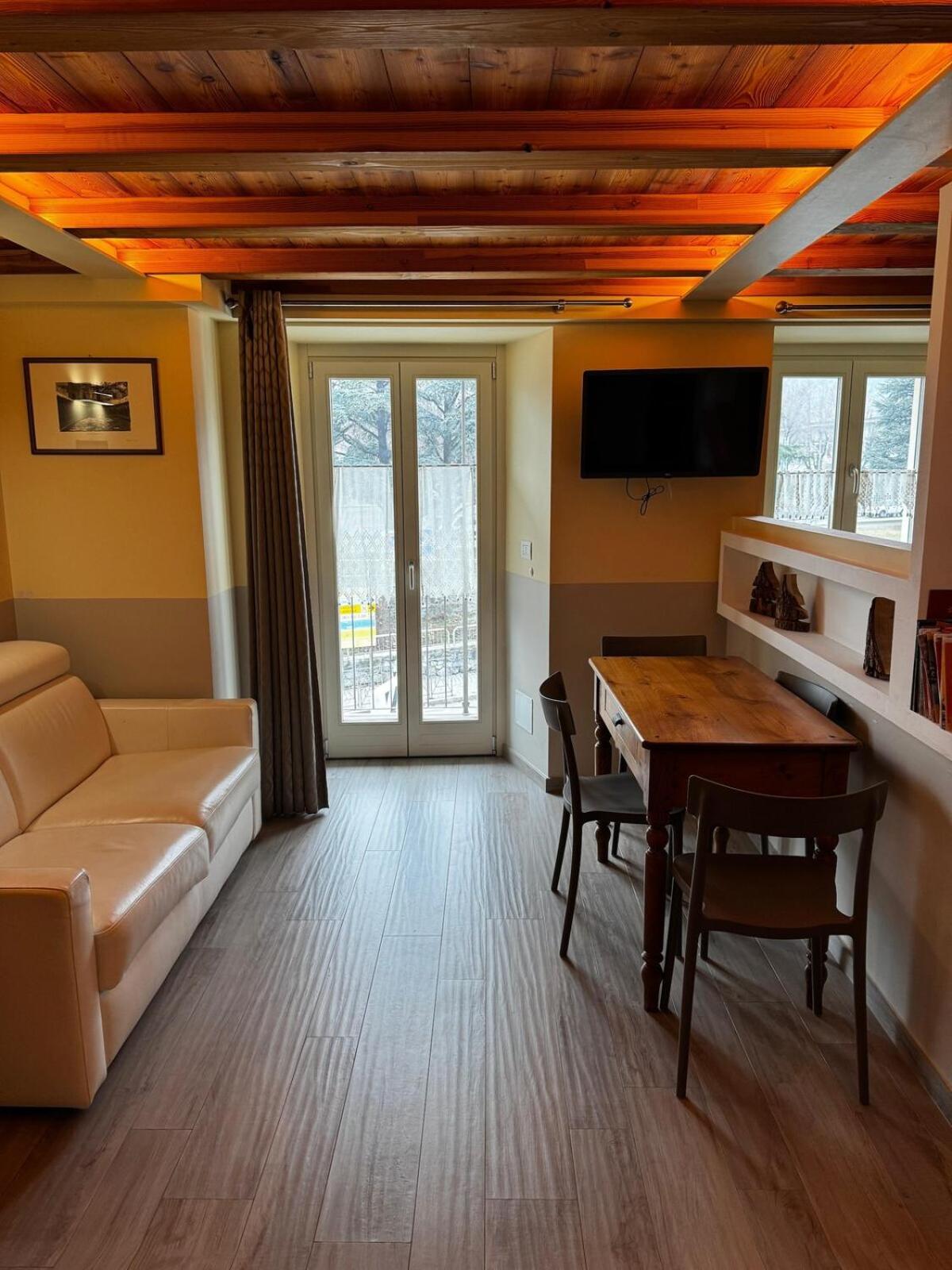 Maison Palmira Aosta Ngoại thất bức ảnh